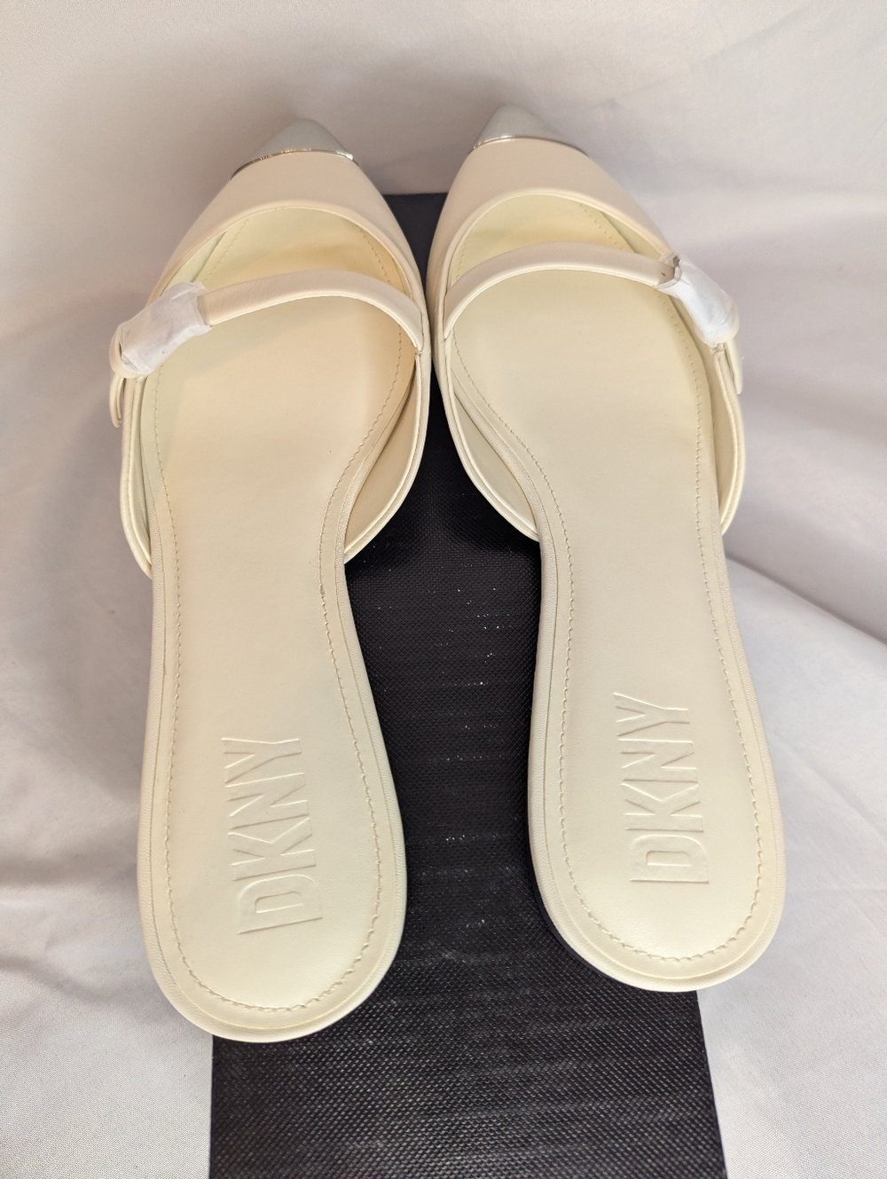 DKNY Vivian Flat Mule Women's Size 9 - NEW - Picture 7 of 10